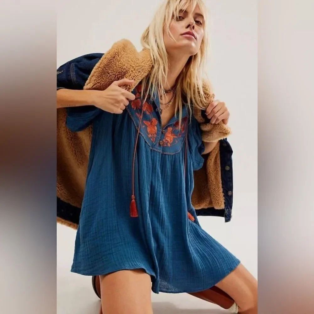 Free People Rosa Linda Embroidered Mini Dress
Size Small